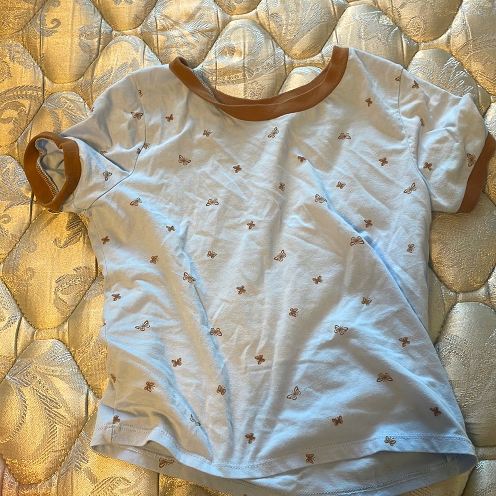 Cute butterfly long crop top.